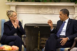 Archivo:JanBrewer PresObama