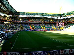 Archivo:Jose-Alvalade-Stadion in Lissabon