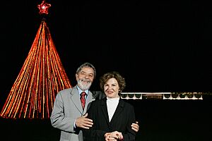 Archivo:Lula Marisa Alvorada