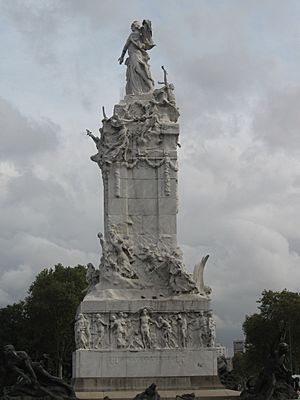 Archivo:Monumento de los Españoles