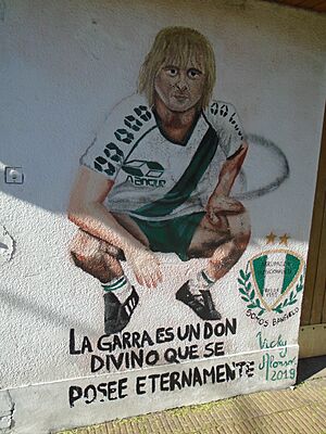 Archivo:Mural en homenaje a Félix "el Pampa" Orte, en la esquina de las calles Tucumán y Las Heras (Banfield).