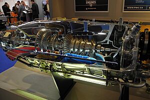 Archivo:PT6 Turbine (6953138990)