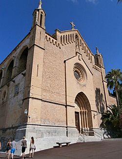 Archivo:Pfarrkirche Arta