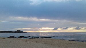 Archivo:Punta de Tralca atardecer