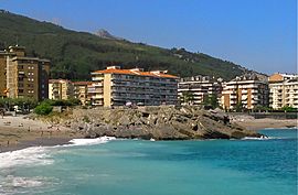 Punta de los Cuervos, Castro Urdiales.jpg