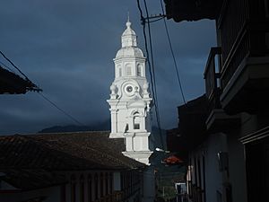 Archivo:Salamina Iglesia