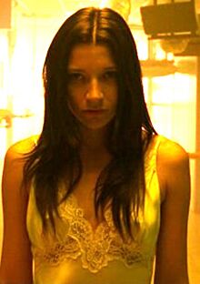 Sarah Roemer in WakingMadison (cropped).jpg