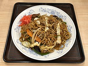 Archivo:Sauce fried noodles of Gyoza-no-Manshu