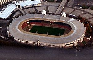 Archivo:The old Wembley Stadium (cropped)