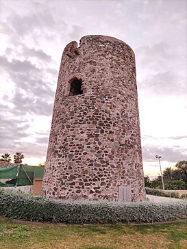 Torre del Saladillo (Estepona).jpg