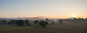 Archivo:Amanecer en Huitzila, México, 2013-10-10, DD 03