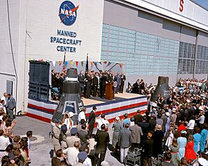 Archivo:Astronaut John Glenn being Honored - GPN-2000-000607