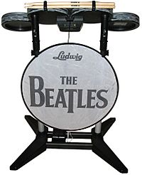 Archivo:Beatles Drums No BG