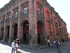 Archivo:Casa del Mayorazgo del Canal. Feb. 2011