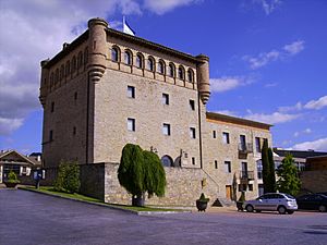 Archivo:Castillo de Gorráiz 01