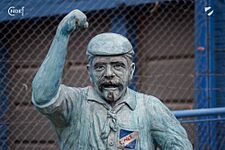 Archivo:Estatua de Prudencio Reyes en el Parque Central