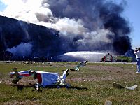 Archivo:Flight 77 wreckage at Pentagon