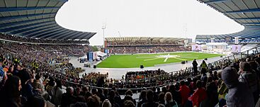 Archivo:Holy Mass at the King Baudouin Stadium (2024) (4)