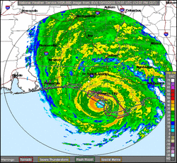 Archivo:Hurricane Michael at landfall seen from Radar 2018-10-10 1707-1754Z