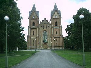 Archivo:Kristinehamns kyrka2