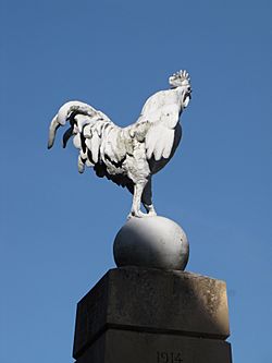 Marchais-Beton - coq du monument aux morts.jpg