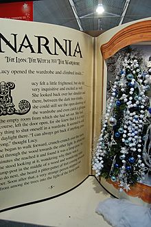 Melbicks Christmas display 06 - Narnia.JPG