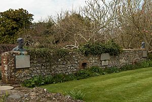 Archivo:Monks house 2