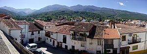 Archivo:Panorámica de Hervás, Cáceres (España).