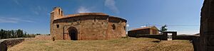 Archivo:Panorámica de la iglesia de San Juan Bautista de Tozalmoro