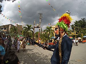 Archivo:Pilatos en danza de la conquista en Actopan,Veracruz