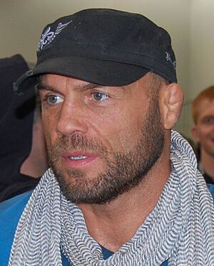 Archivo:Randy Couture 2010