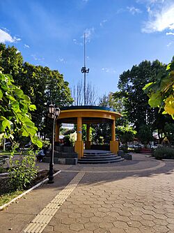 Santa Bárbara - Plaza de Armas.jpg