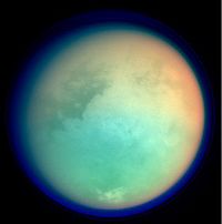 Archivo:Titan multi spectral overlay