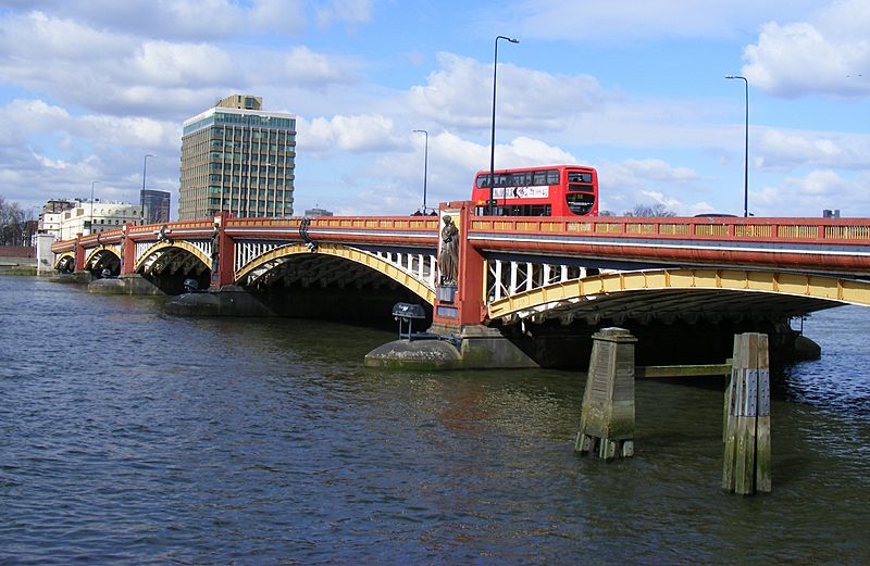 Vauxhall Bridge London - geograph.org.uk - 1752640