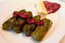 Vişneli Yaprak Sarma.jpg