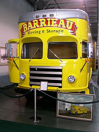 1953 international fageol moving van.JPG