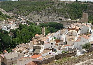 Archivo:Alcalá del Júcar vista panorámica