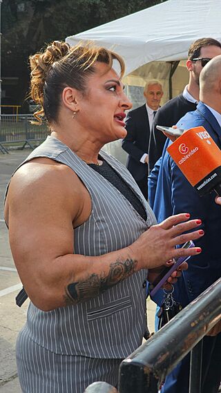 Alejandra Locomotora Marina Oliveras.jpg