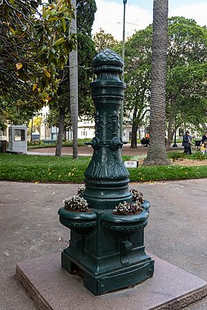 Archivo:At Montevideo 2023 554