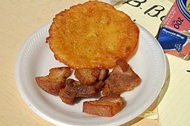 Archivo:Bacalaíto and fried pork