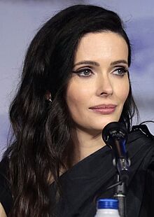 Bitsie Tulloch photograph by Gage Skidmore.jpg