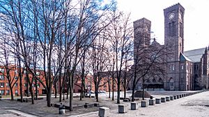 Archivo:Cathedral Square, Providence Rhode Island in winter