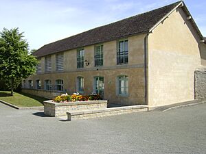 Archivo:Champfleur72 lavoir façade