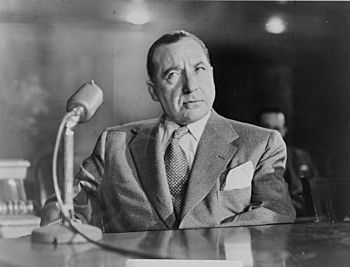 Archivo:Frank Costello - Kefauver Committee