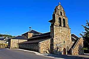 Archivo:Iglesia de Santa María de Lillo en Lillo del Bierzo