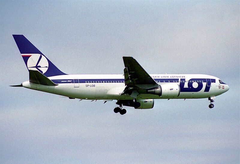 LOT Polish Airlines Boeing 767-200; SP-LOB@ZRH;11.05.1997 (4847857161)