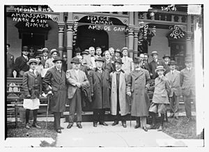 Archivo:Mediators at the Niagara Falls peace conference, 1914
