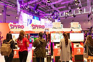 Archivo:Nintendo Switch Gamescom 2019 (48605741676)