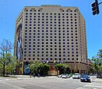 Archivo:Oakland Marriott City Center 2