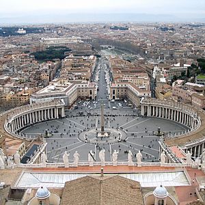 Archivo:Saint Peter's Square from the dome v2